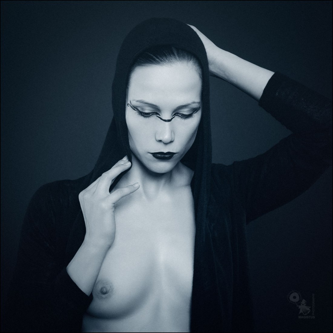 Gothic Portrait - Gothic Nude Art Photoshoot - © by MagistusFoto